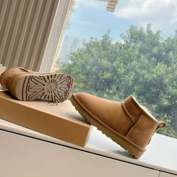 UGG Classic Ultra Mini Chestnut - Picture 4 of 7